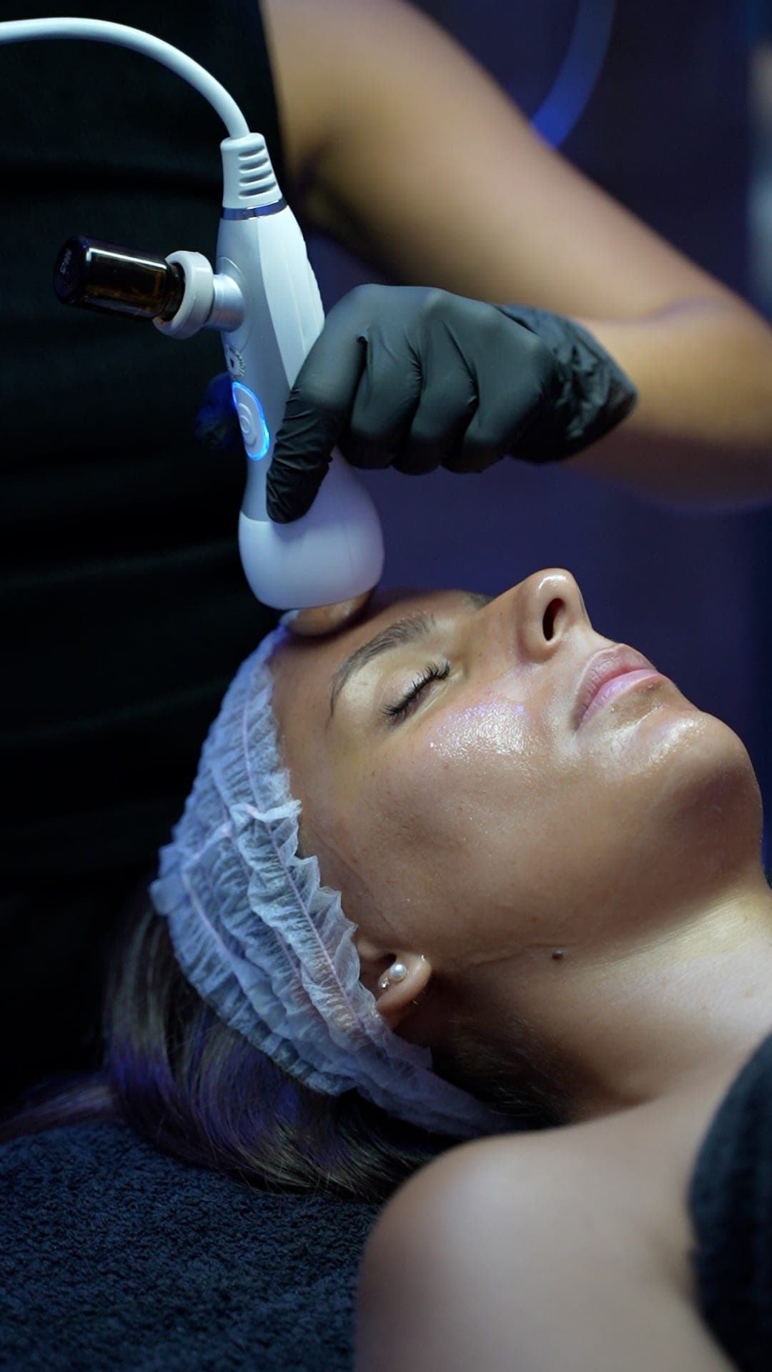Fototerapia LED durante un trattamento viso